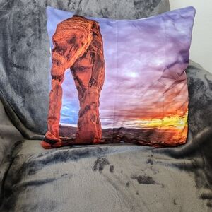 Throw pillow